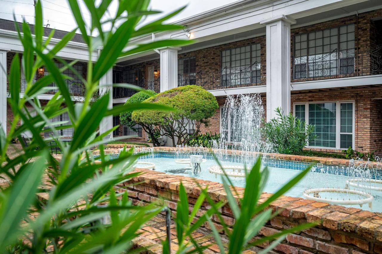 Lovely Comfort Uptown Condo For Houston Trip. Exterior photo