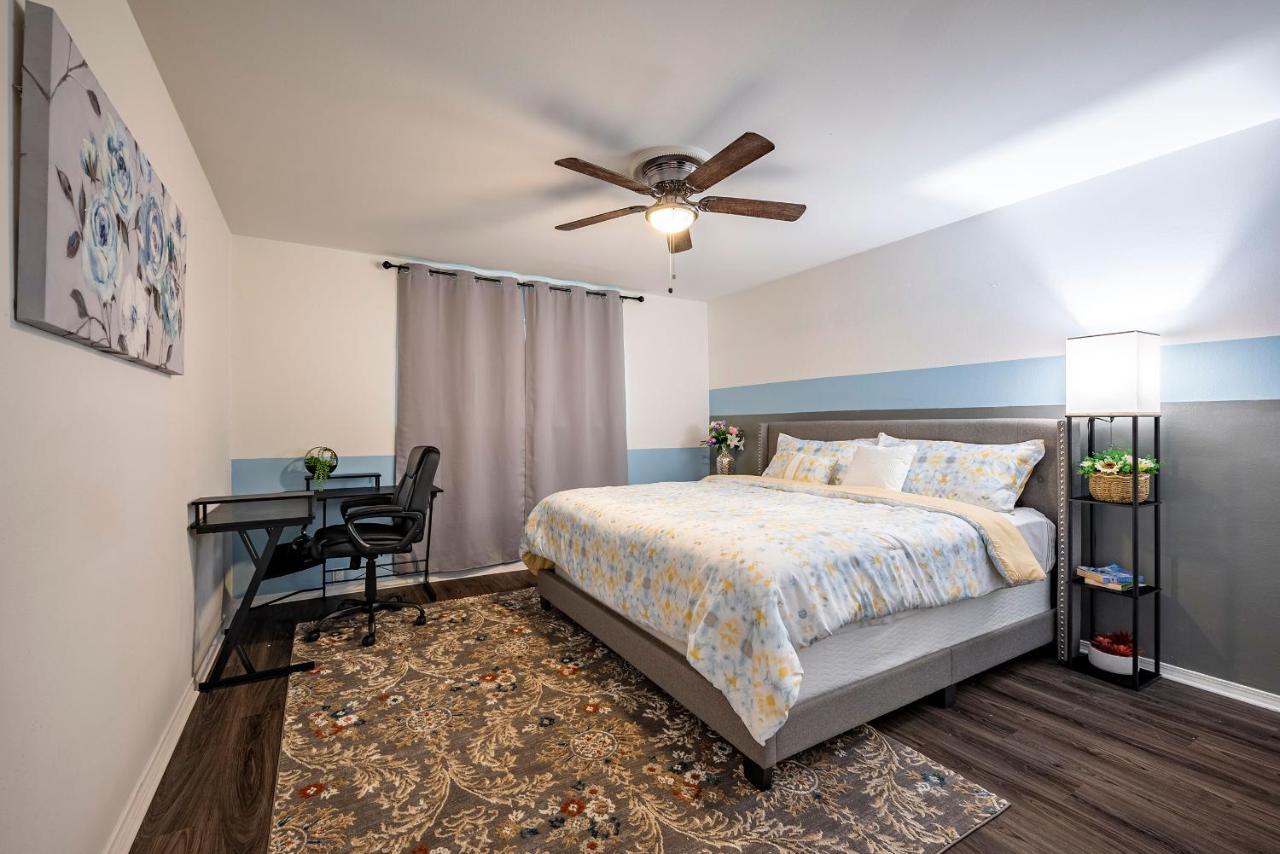 Lovely Comfort Uptown Condo For Houston Trip. Exterior photo